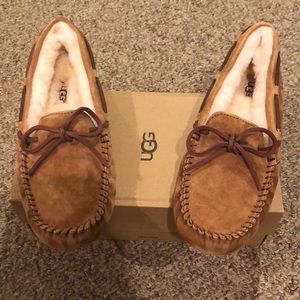 NWT Size 7 Brown Ugg Slipper